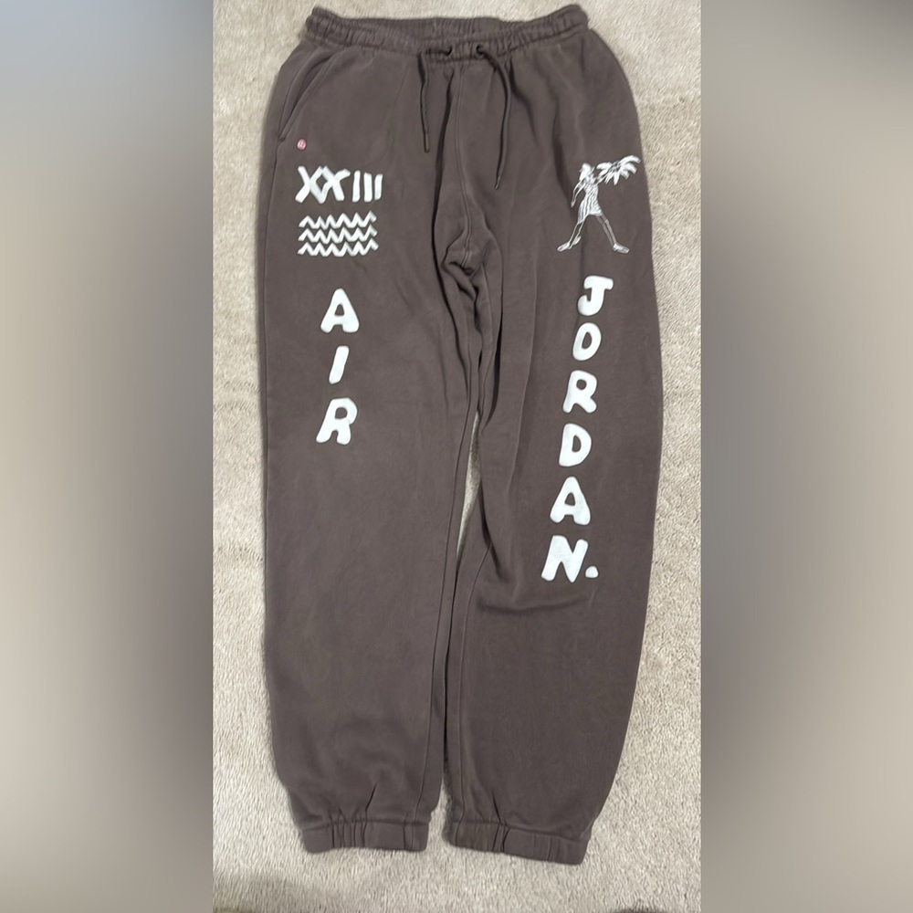 Jordan Men’s Pants Medium in EUC